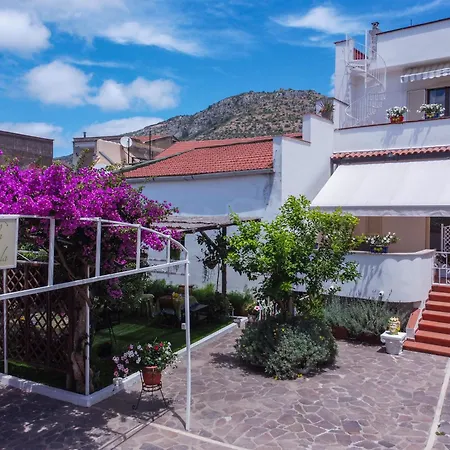 Guest house Iolanda 2*